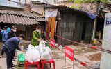 Một ngày ở khu vực cách ly ngõ 165 Cầu Giấy